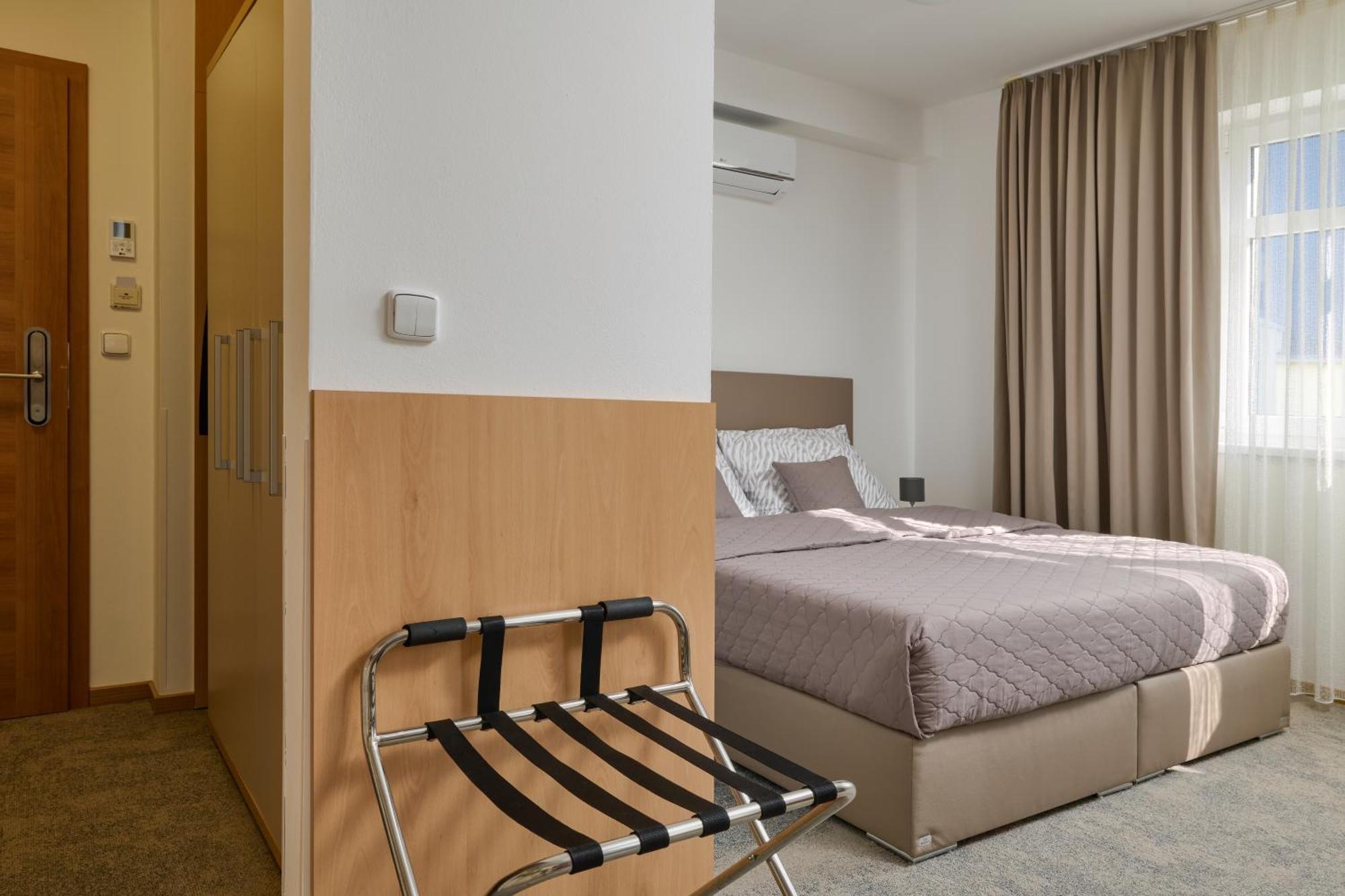 Hotel Osvit Mlada Boleslav Bagian luar foto