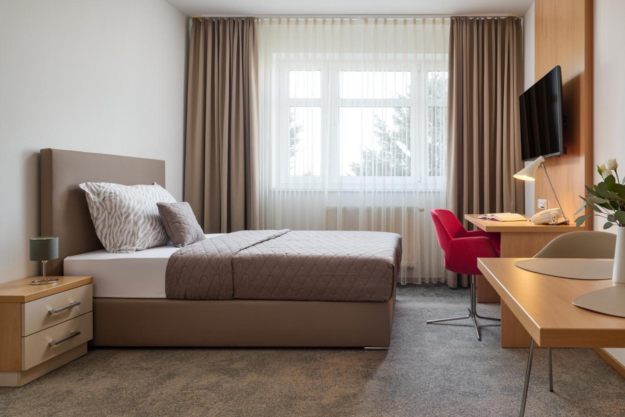 Hotel Osvit Mlada Boleslav Bagian luar foto