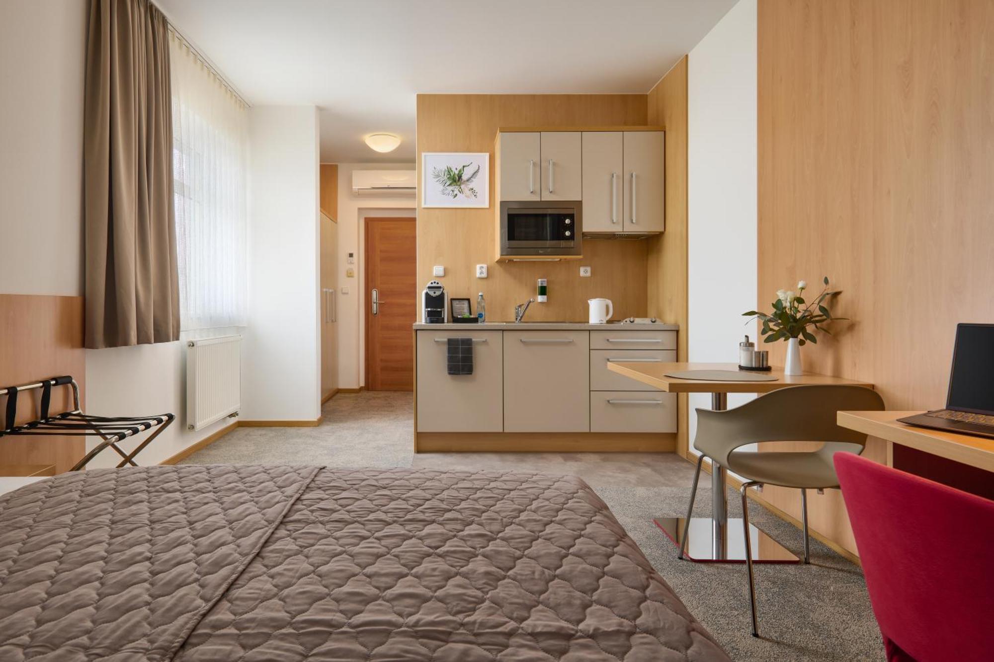 Hotel Osvit Mlada Boleslav Bagian luar foto